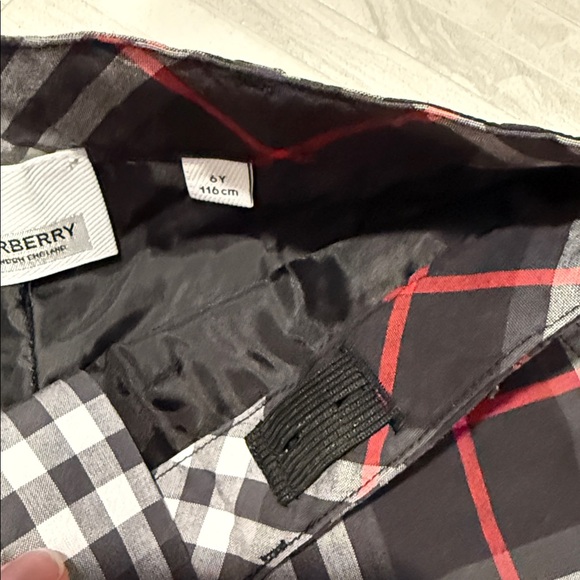 Burberry Black and Red plaid Pants, kids 6 - Picture 3 of 7